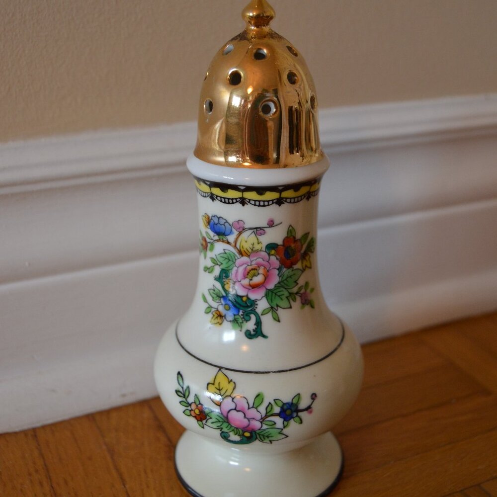 VTG Noritake Handpainted Sugar Shaker Made in Japan Gold Top Serveware Pottery.